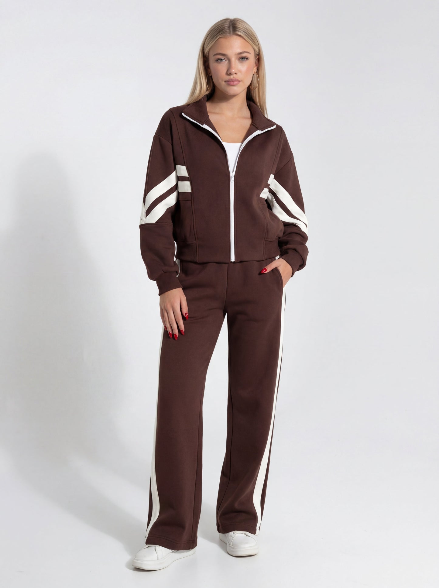 MartaGarciaGarcia | VELMORA Conjunto Deportivo Luxe Stripes