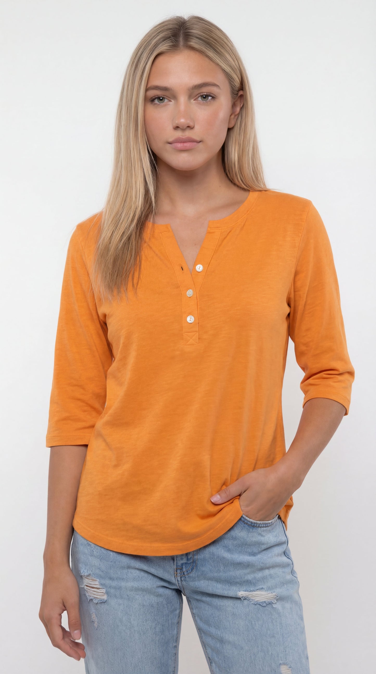 MartaGarciaGarcia | HENLEY Camiseta Básica de Mujer