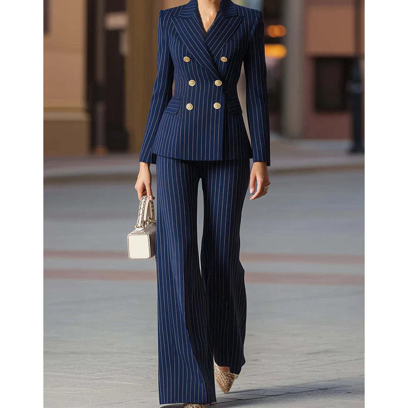 MartaGarciaGarcia | VALERIA ELEGANCE Traje Moderno Femenino